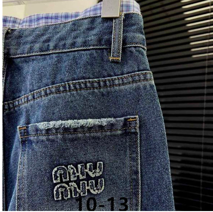 STRAIGHT-LEG EMBROIDERED DENIM JEANS