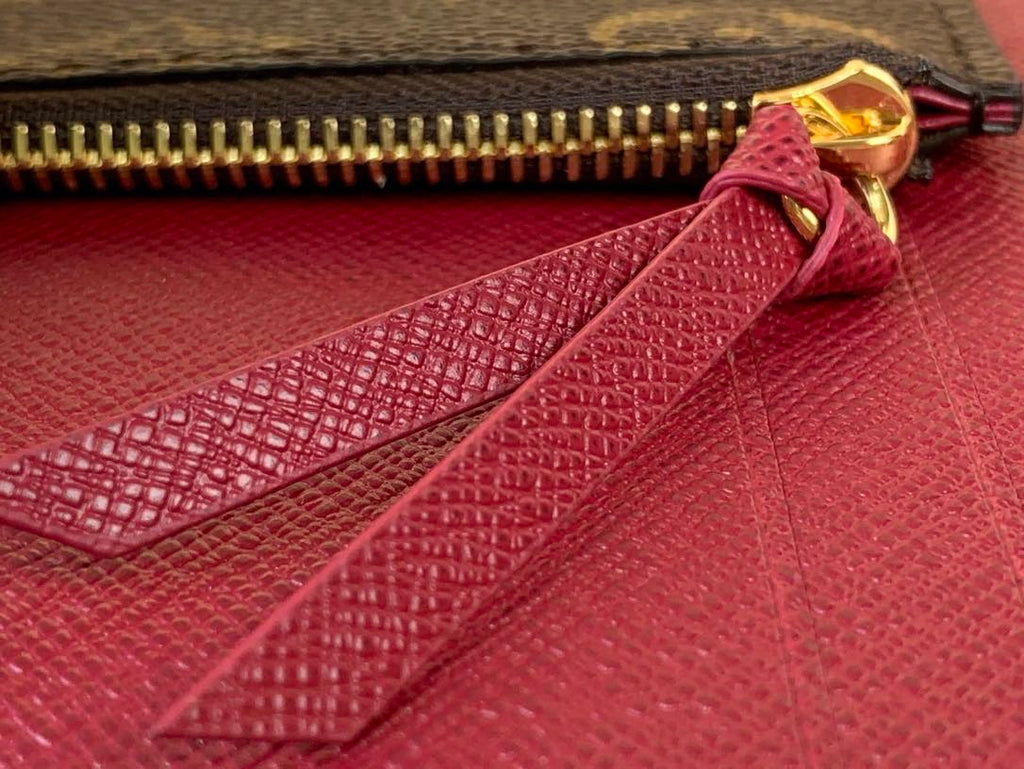 MONOGRAM EMBOSSED POCHETTE – CHAIN EDITION