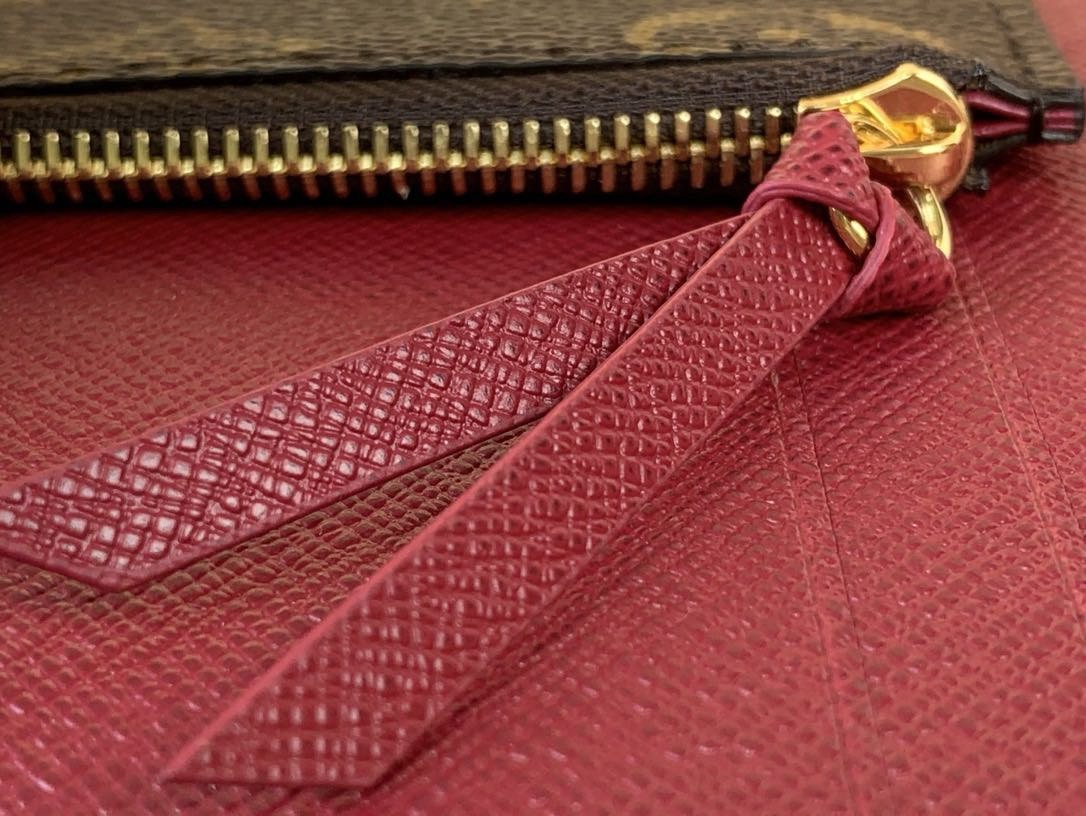 MONOGRAM EMBOSSED POCHETTE – CHAIN EDITION