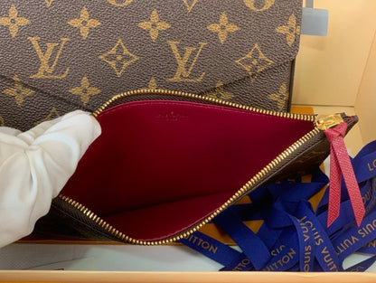 MONOGRAM EMBOSSED POCHETTE – CHAIN EDITION