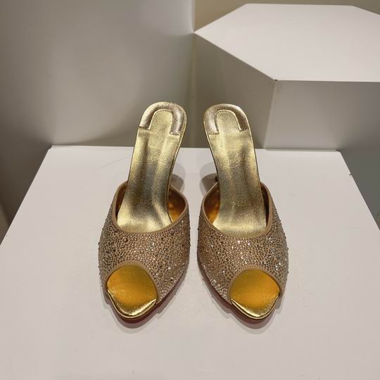 LUMINOUS GOLD OPEN-TOE HIGH-HEEL MULES WITH RADIANT METALLIC FINISH AND CONTOURED SLIP-ON DESIGN