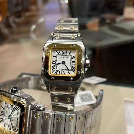 MODERN INDUSTRIAL SQUARE-CASE TIMEPIECE WITH INTEGRATED STAINLESS STEEL LINK BRACELET