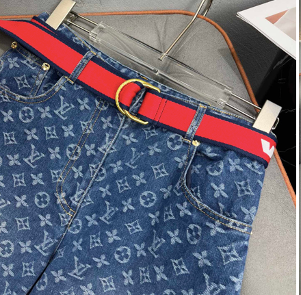 STRAIGHT DENIM JEANS