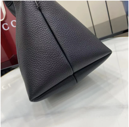 SOFTBIT SHOULDER BAG BLACK LEATHER