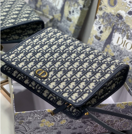OBLIQUE CANVAS POUCH BAG