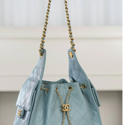SOFT QUILTED SHOULDER BAG – GOLDEN CHAIN EDITION