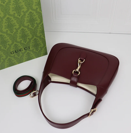 SMALL RED SHOULDER BAG