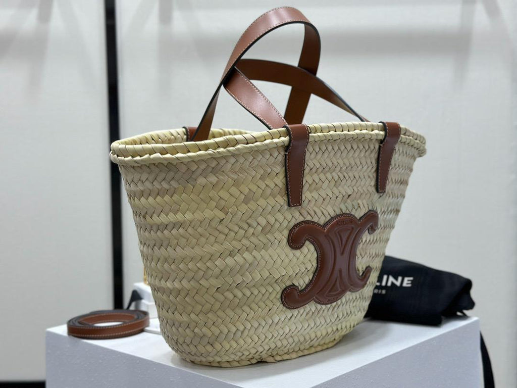 CLASSIC HANDWOVEN PALM BASKET BAG