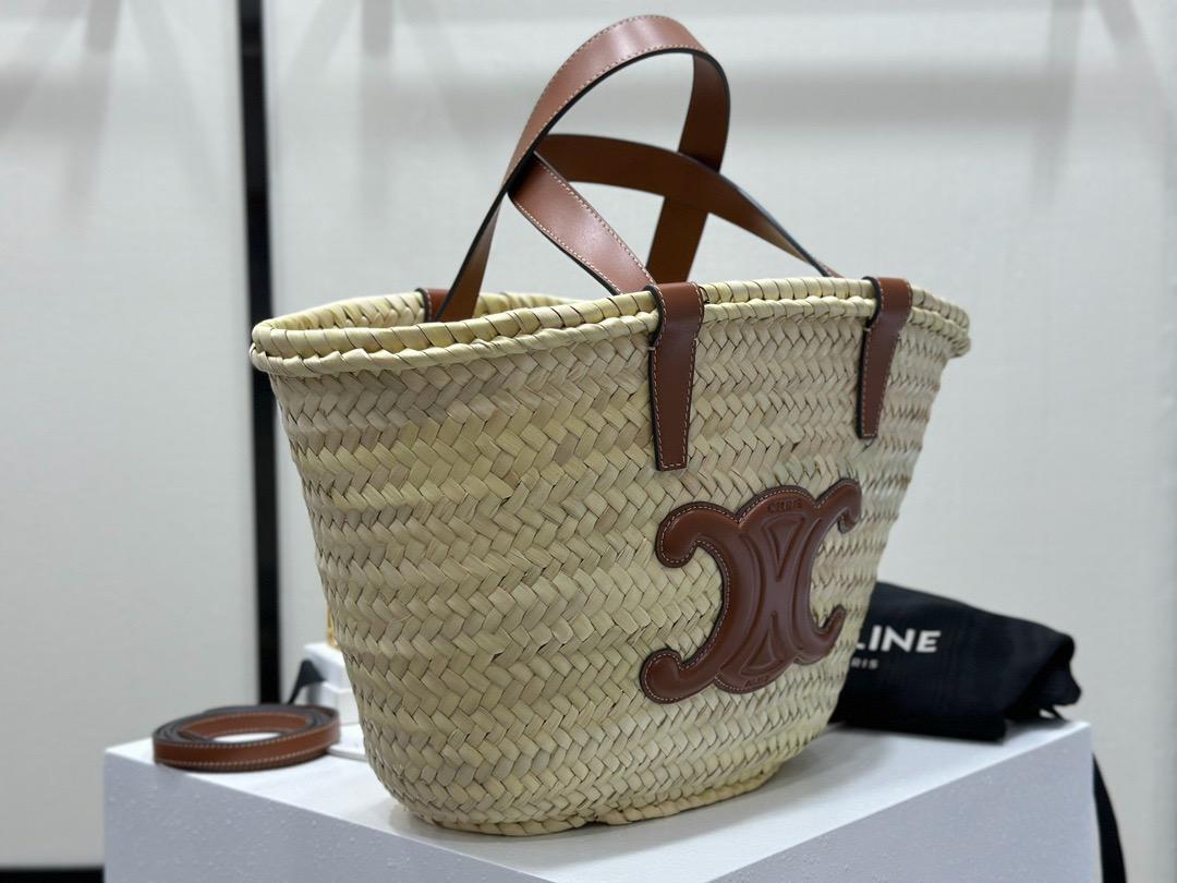 CLASSIC HANDWOVEN PALM BASKET BAG