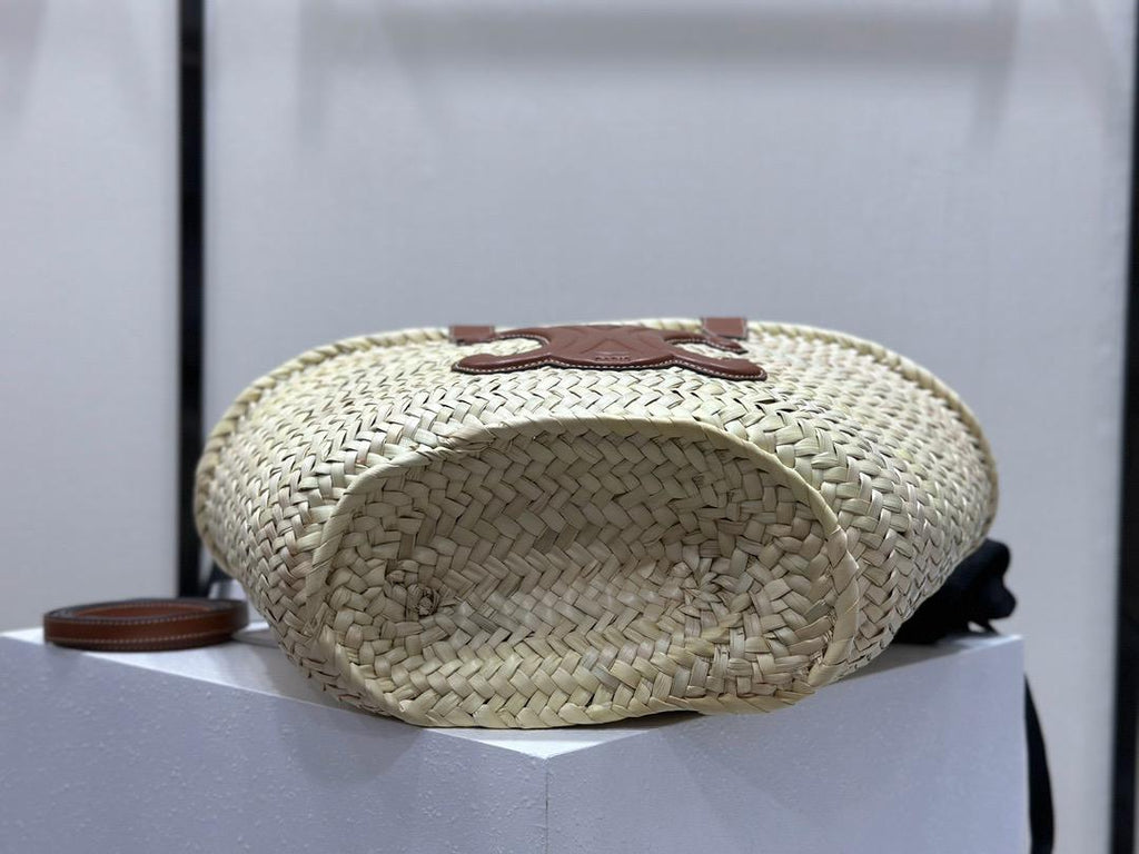 CLASSIC HANDWOVEN PALM BASKET BAG