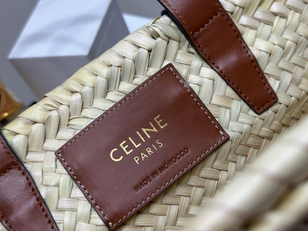 CLASSIC HANDWOVEN PALM BASKET BAG