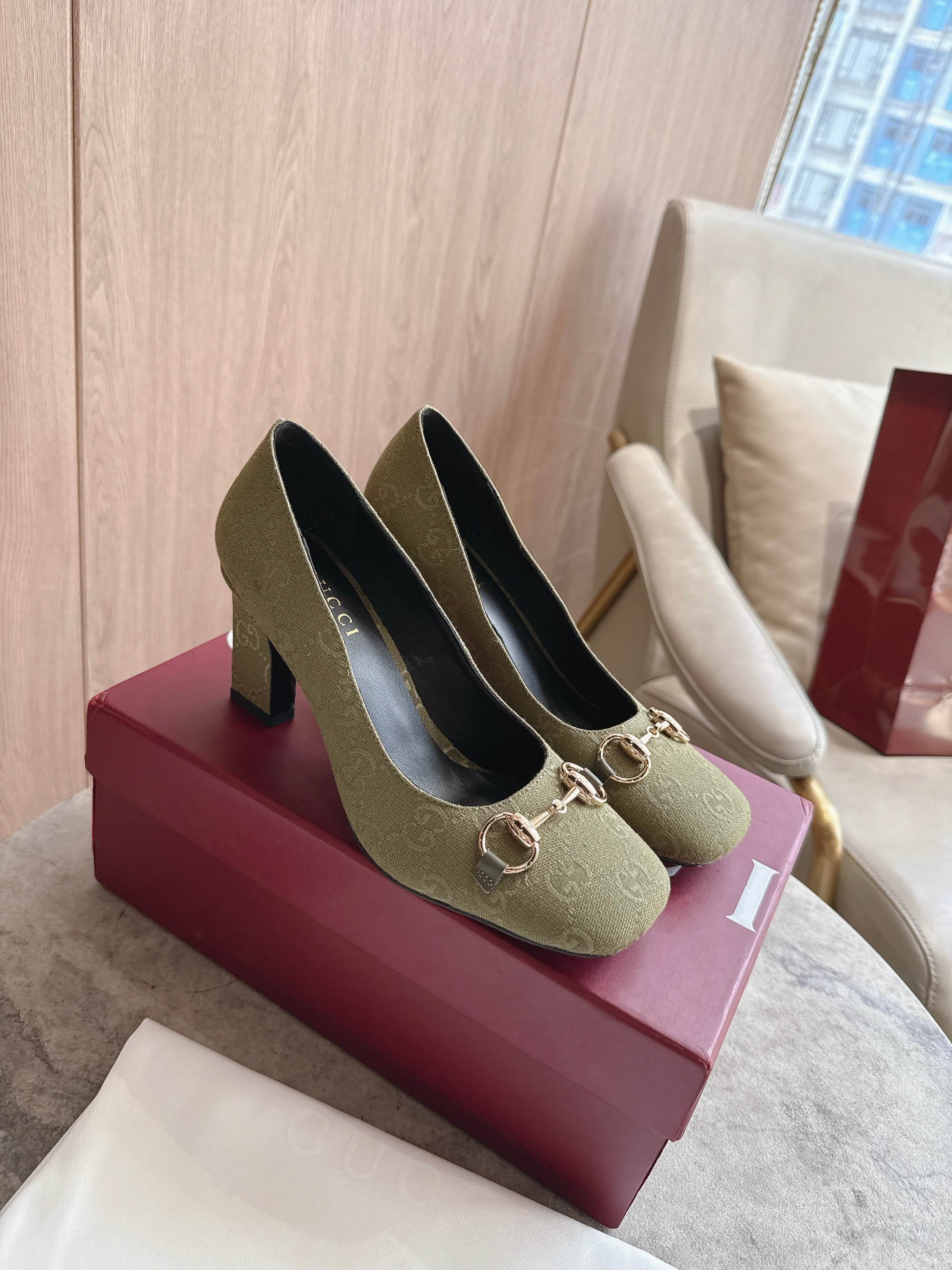 RETRO LEATHER LUXURY SNEAKERS