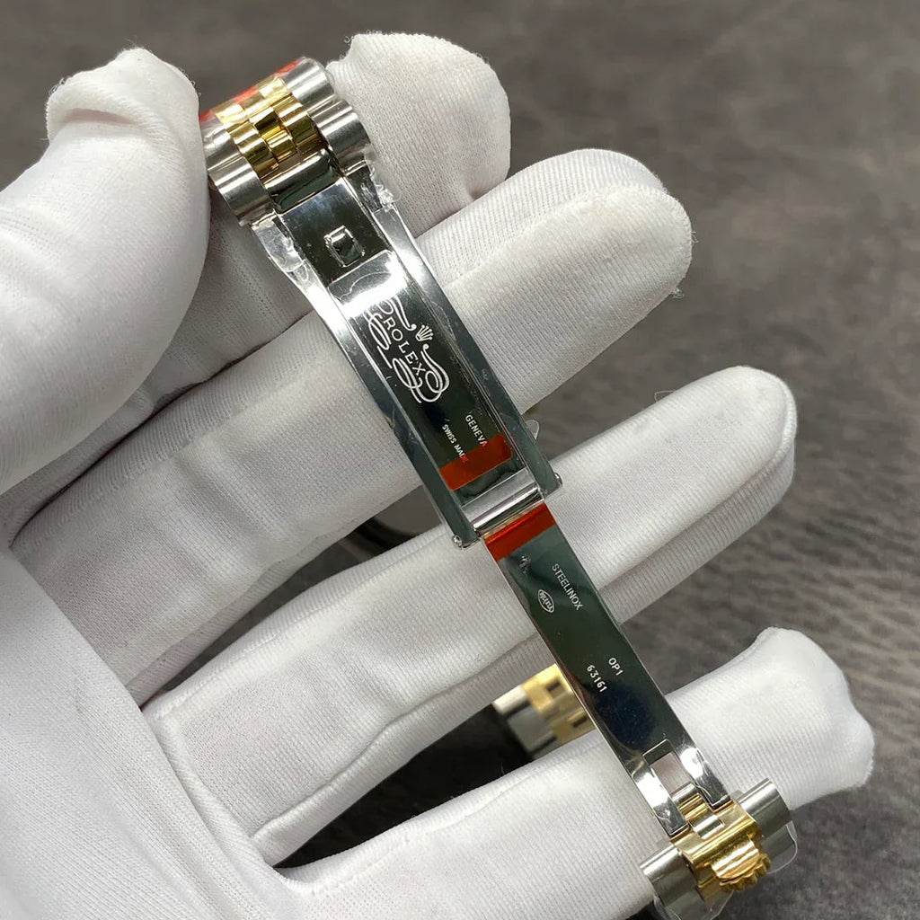 CLASSIC AUTOMATIC WATCH 31 MM