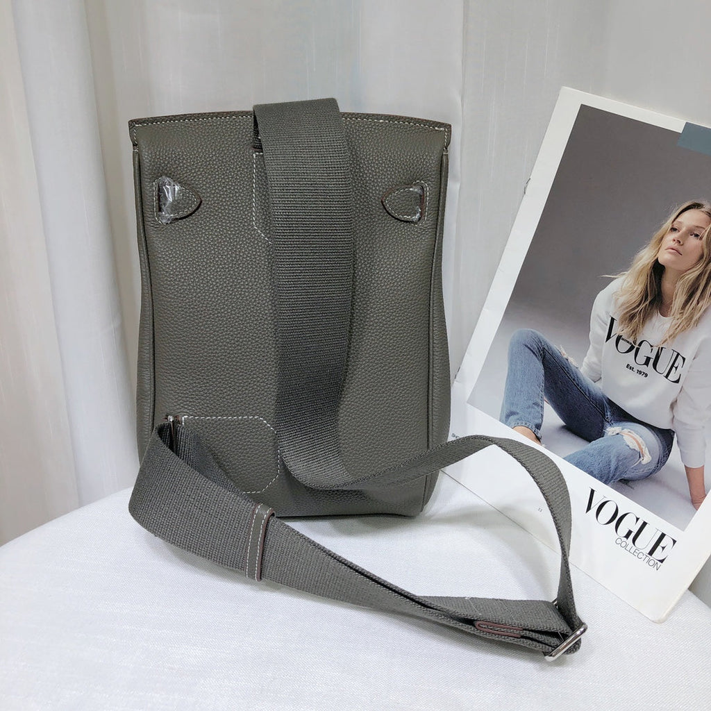 TOGO LEATHRT CHEST BAG