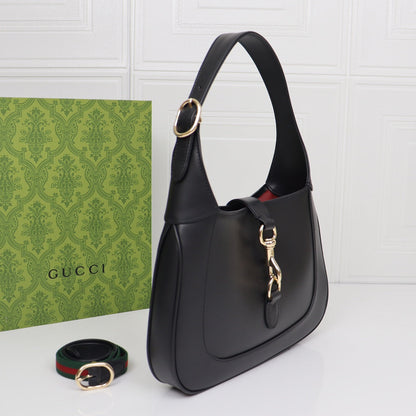 SMALL WHITE SHOULDER BAG