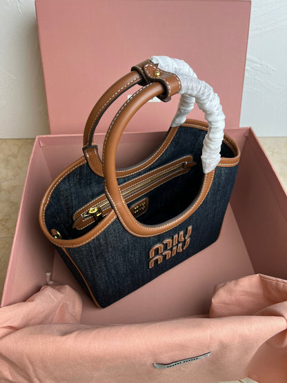 MATELASSÉ NAPPA LEATHER TOP-HANDLE BAG