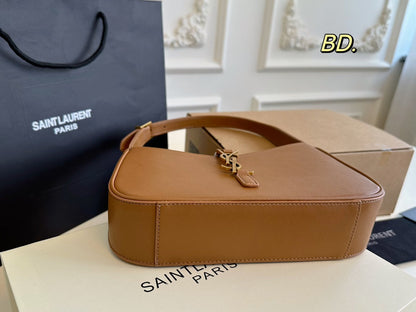 GRAIN DE POUDRE QUILTED LEATHER SATCHEL – MONOCHROME EDITION