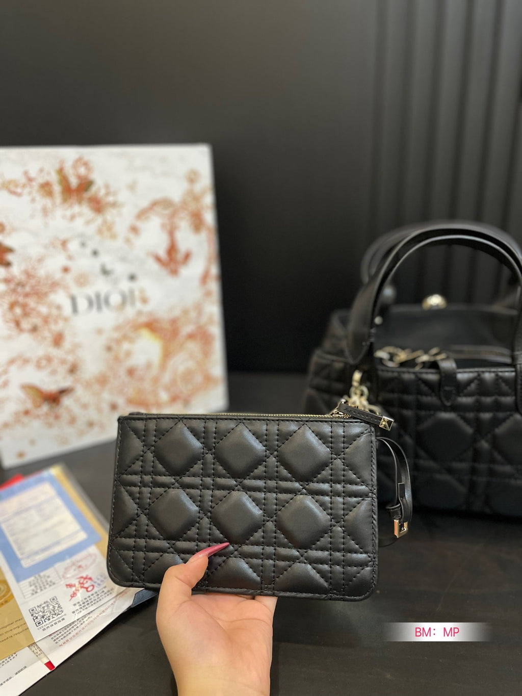 TOUJOURS LEATHER SHOPPING BAG – MACROCANNAGE EDITION