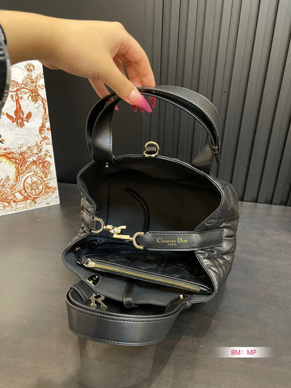 TOUJOURS LEATHER SHOPPING BAG – MACROCANNAGE EDITION