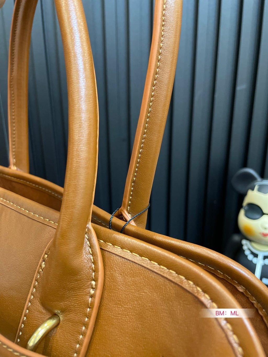 MINIMALIST SMOOTH LEATHER TOTE – OVERSIZED EDITION