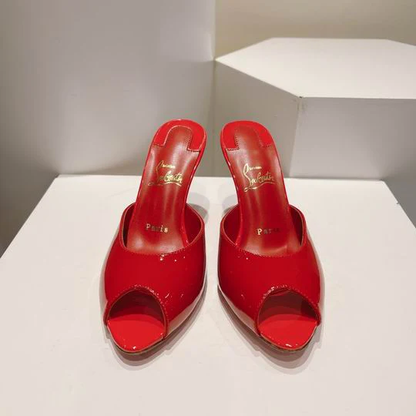 VIBRANT CRIMSON OPEN-TOE HIGH-HEEL MULES WITH MINIMALIST SLIP-ON ARCHITECTURE