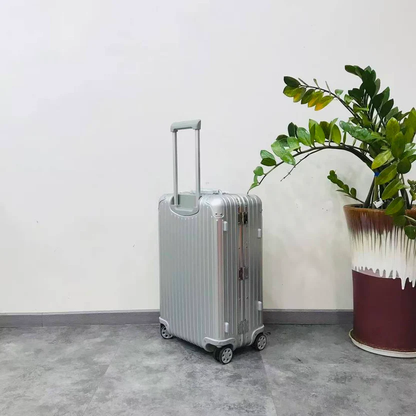 PREMIUM AEROSPACE-GRADE ALUMINUM TRAVEL LUGGAGE 925 – TITANIUM EDITION WITH REINFORCED MAGNESIUM ALLOY