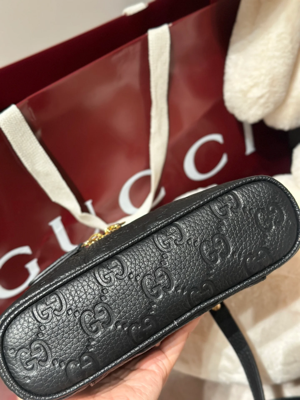 SHOULDER BAG PRESSED LEATHER