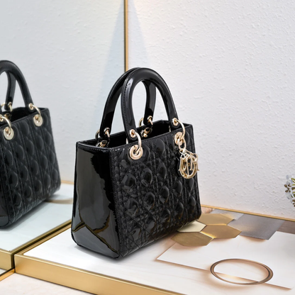 LADY D STYLE SHOULDER BAG- BLACK (24CM)