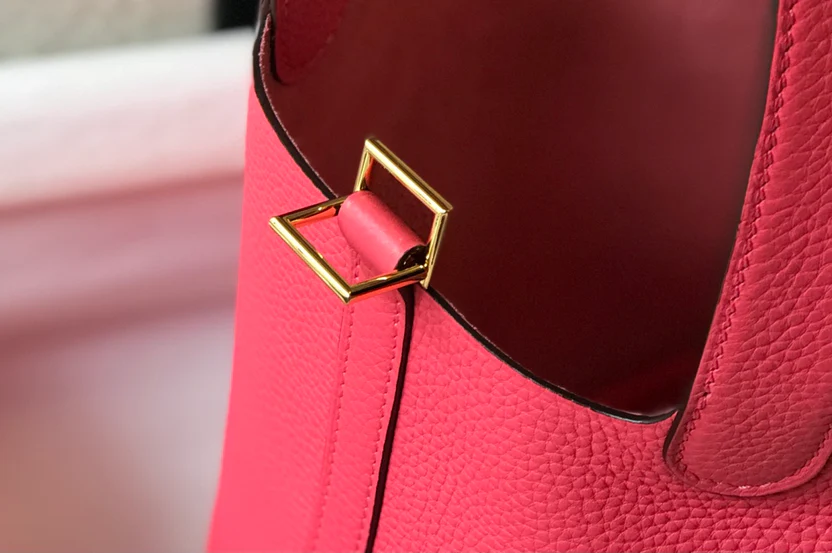 BUCKET BAG LIPSTICK PINK