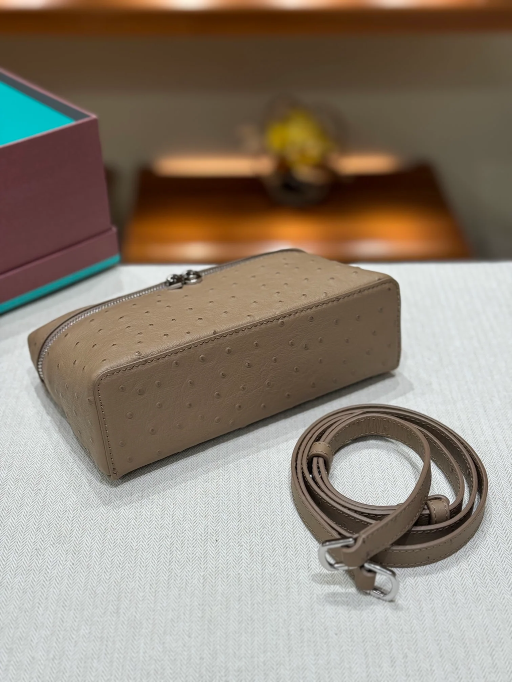 LORO OSTRICH LEATHER CLUTCH 19