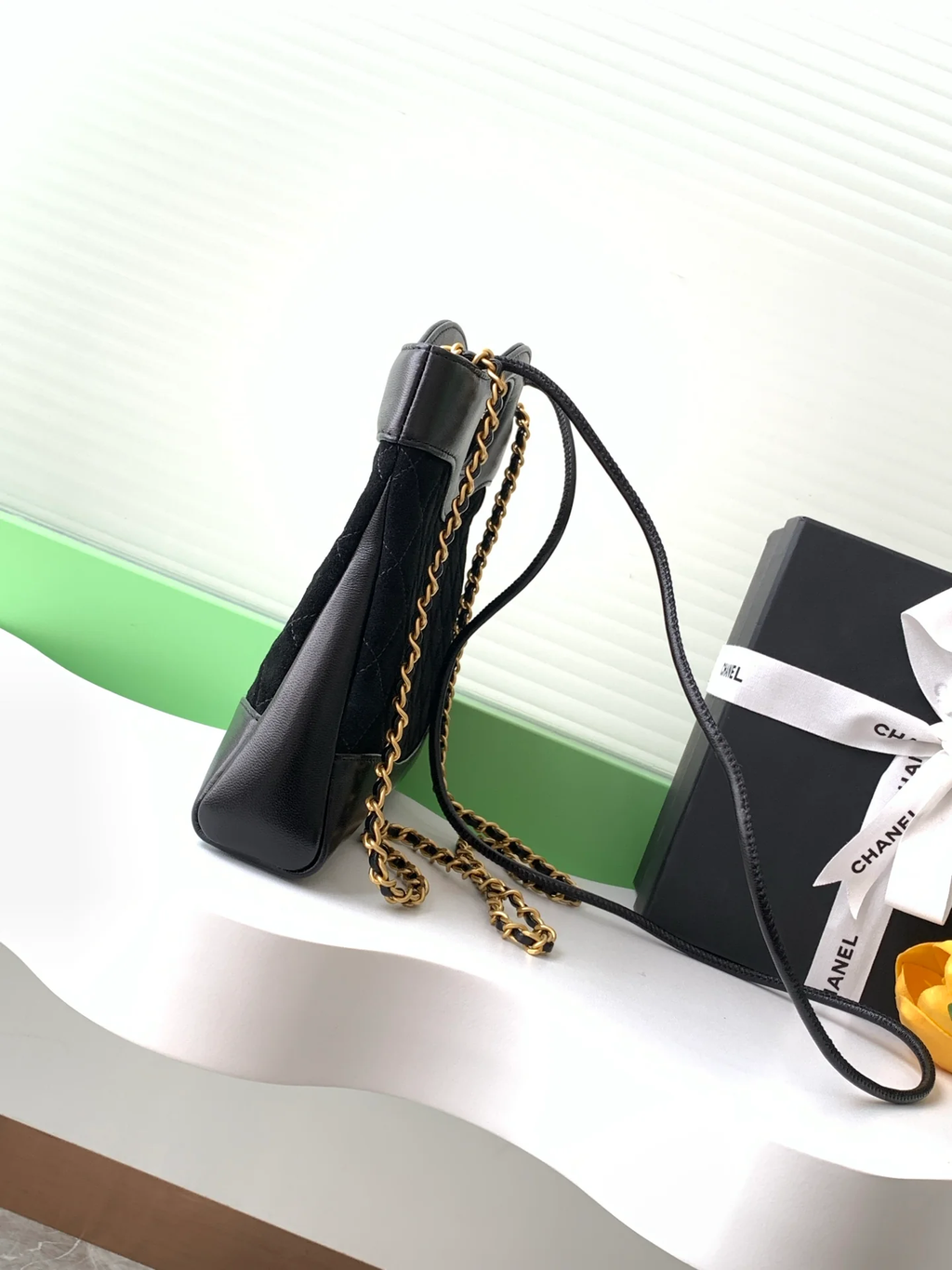 CLASSIC NUBUCK SHEEPSKIN SHOULDER BAG-22CM