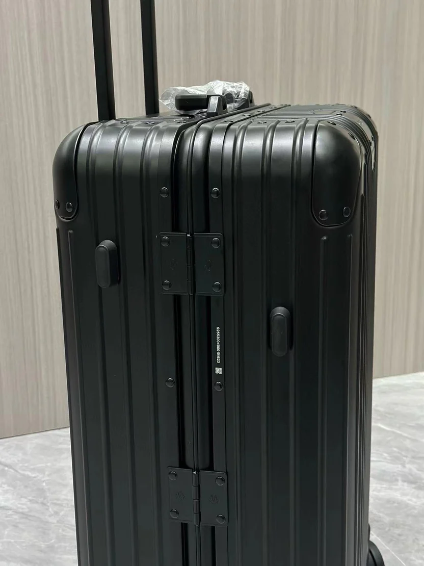 STEALTH ONYX AEROSPACE-GRADE ALUMINUM TRUNK & LUGGAGE TRIO SET