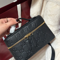 SHOULDER BAG PRESSED LEATHER