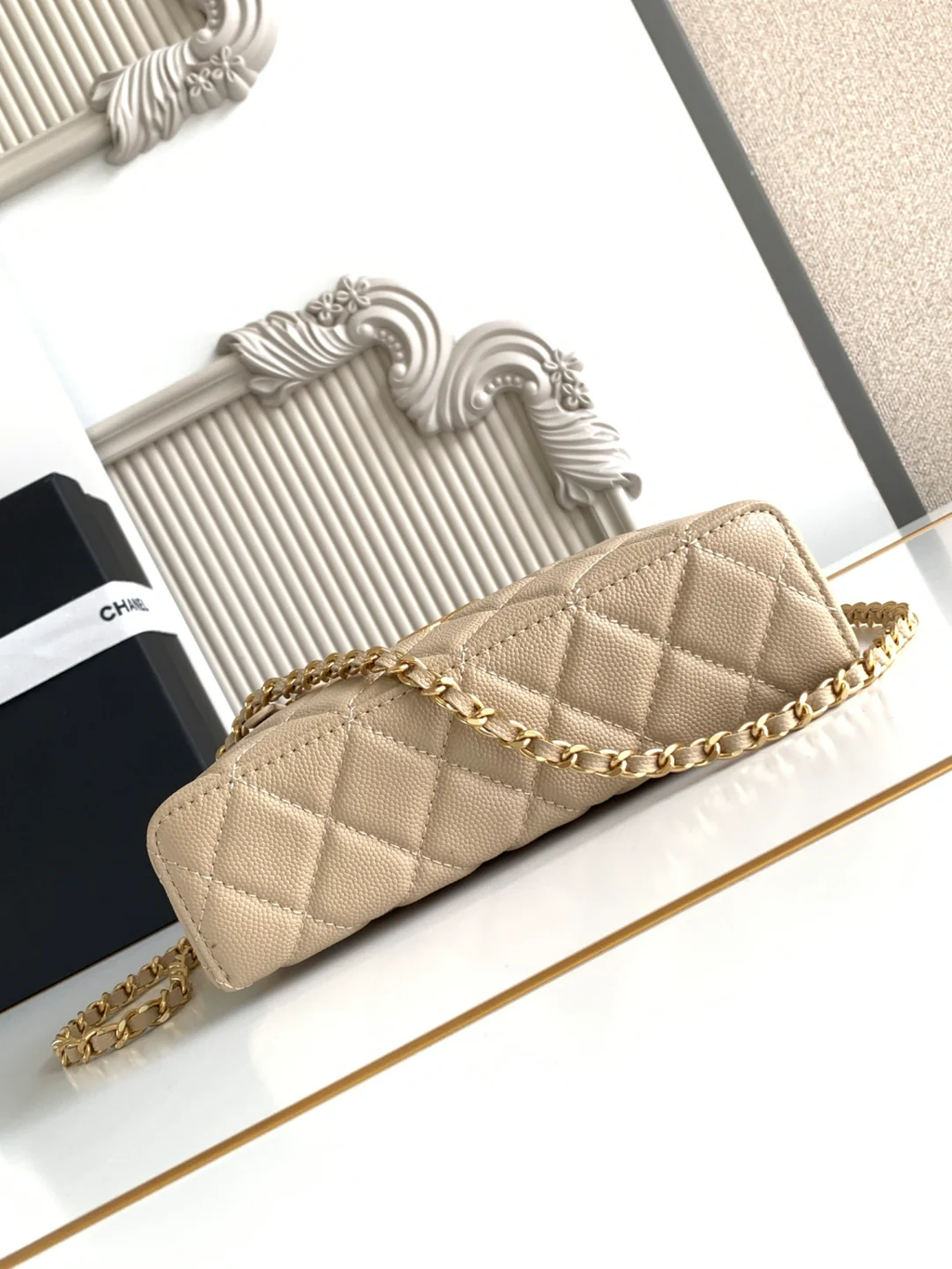 CLASSIC FLAP SMALL BAG 23CM- SUPREME EDITION