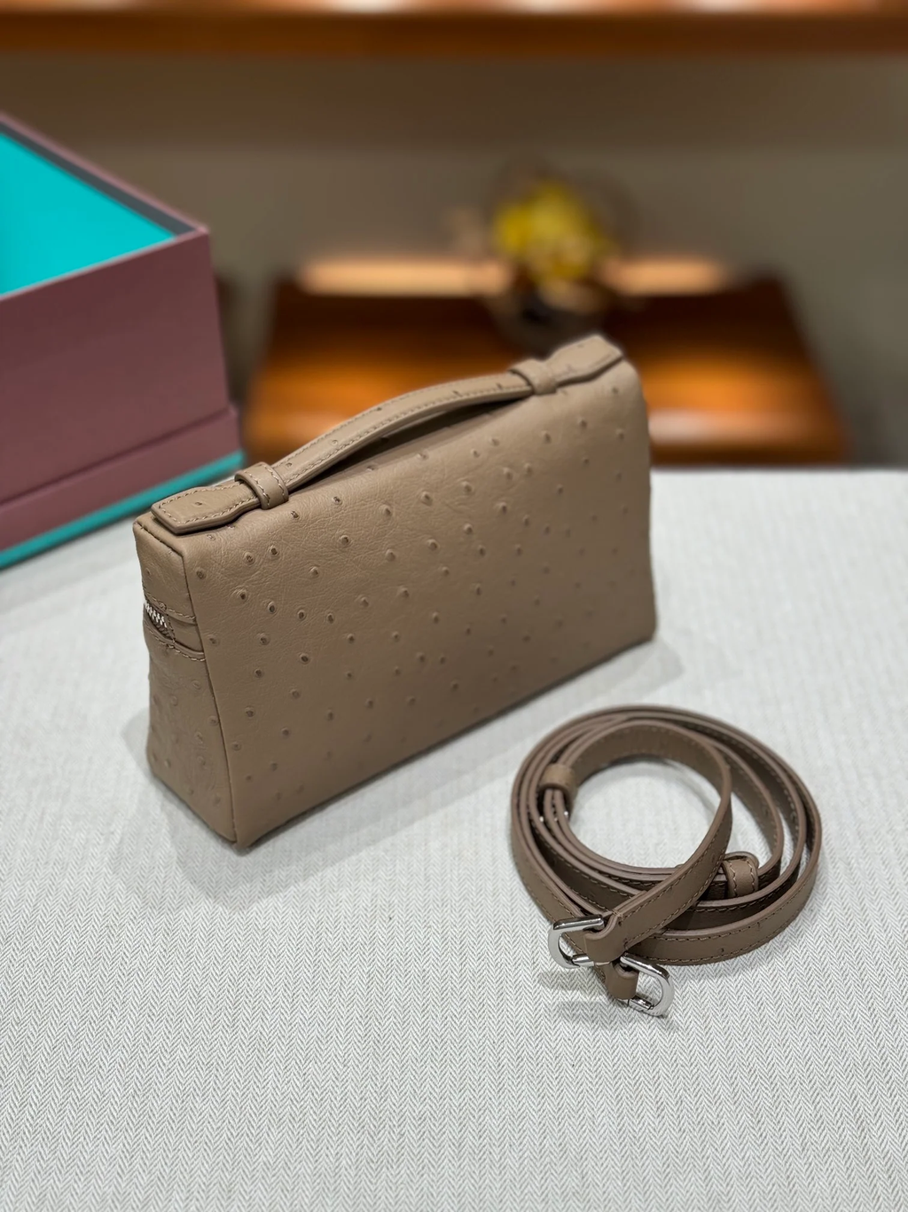 LORO OSTRICH LEATHER CLUTCH 19