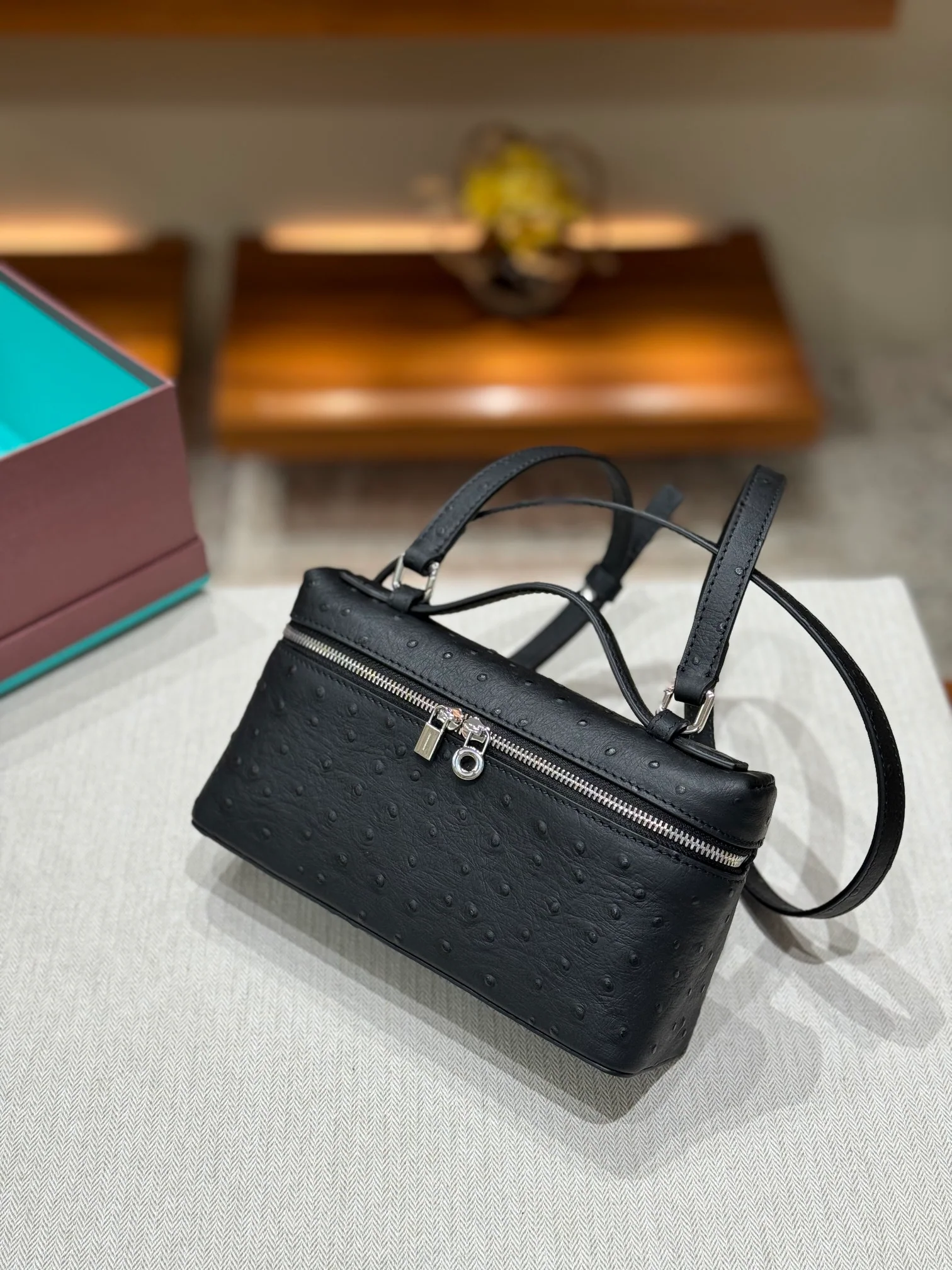 LORO OSTRICH LEATHER CLUTCH 19
