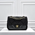 BLACK LEATHER QUILTED SHOULDER BAG