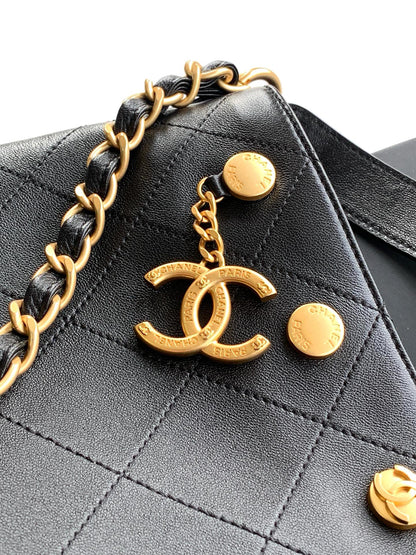 CLASSIC STUDDED BUCKET BAG -28CM