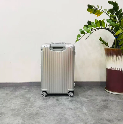 PREMIUM AEROSPACE-GRADE ALUMINUM TRAVEL LUGGAGE 925 – TITANIUM EDITION WITH REINFORCED MAGNESIUM ALLOY