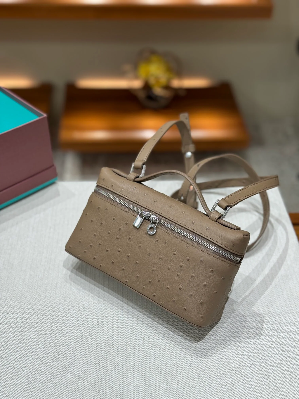 LORO OSTRICH LEATHER CLUTCH 19