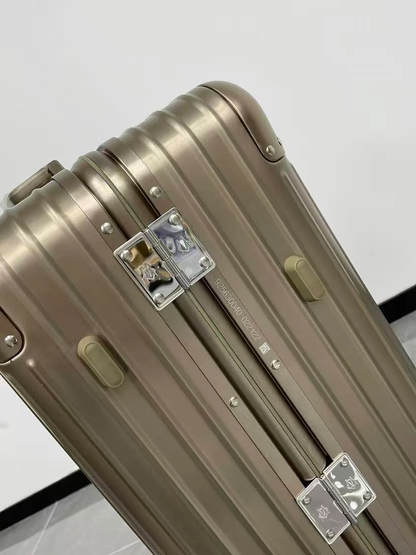 TITANIUM ELITE AEROSPACE-GRADE ALUMINUM TRUNK & LUGGAGE TRIO SET