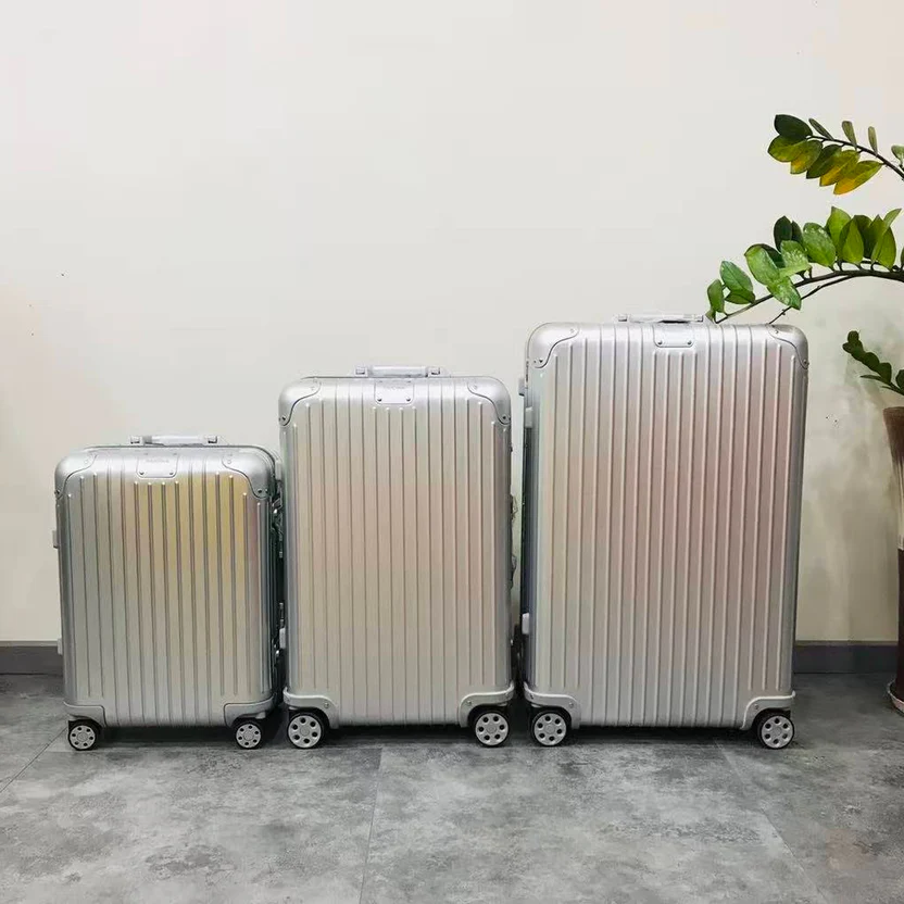 PREMIUM AEROSPACE-GRADE ALUMINUM TRAVEL LUGGAGE 925 – TITANIUM EDITION WITH REINFORCED MAGNESIUM ALLOY