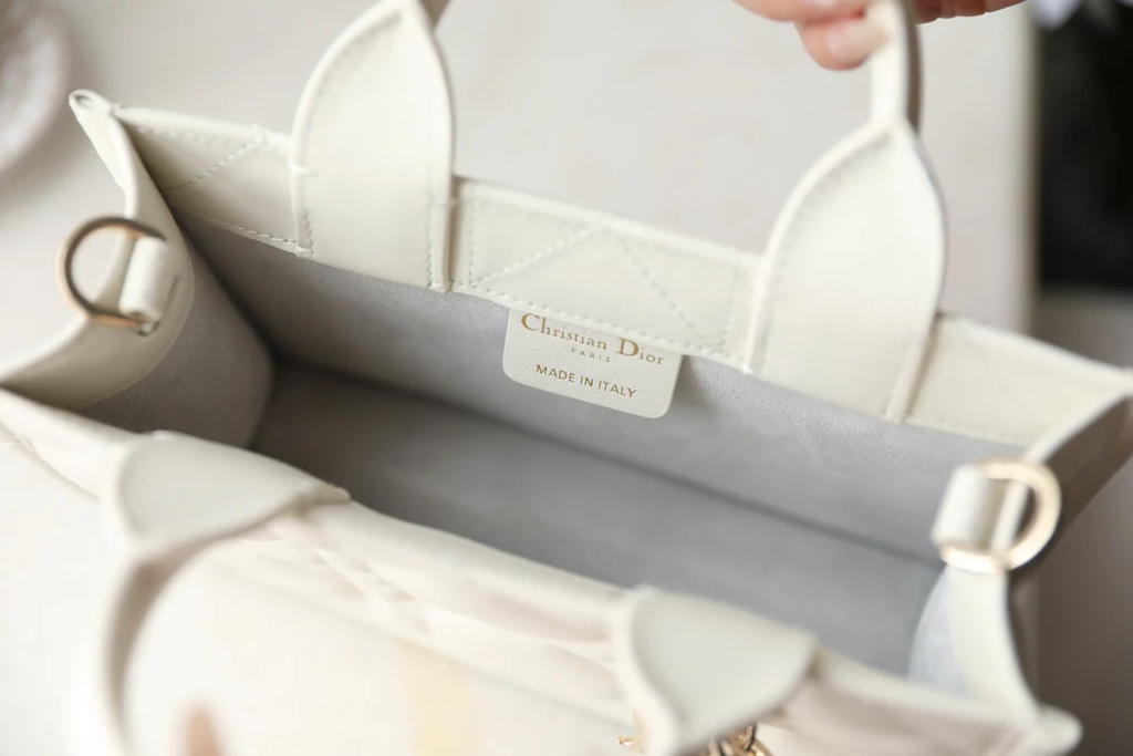 MINI BOOK STYLE HANDBAG- WHITE LEATHER (21.5CM)