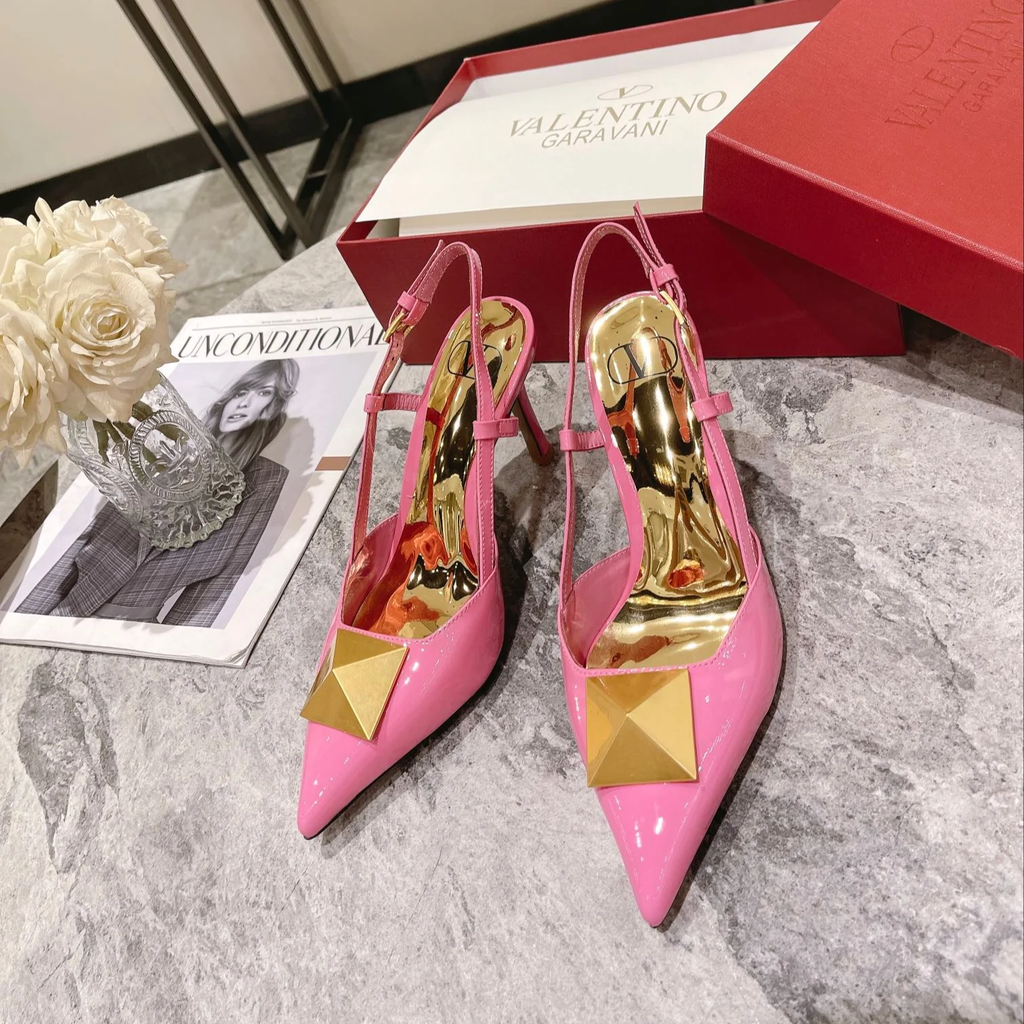 STUDDED PATENT LEATHER HEELS