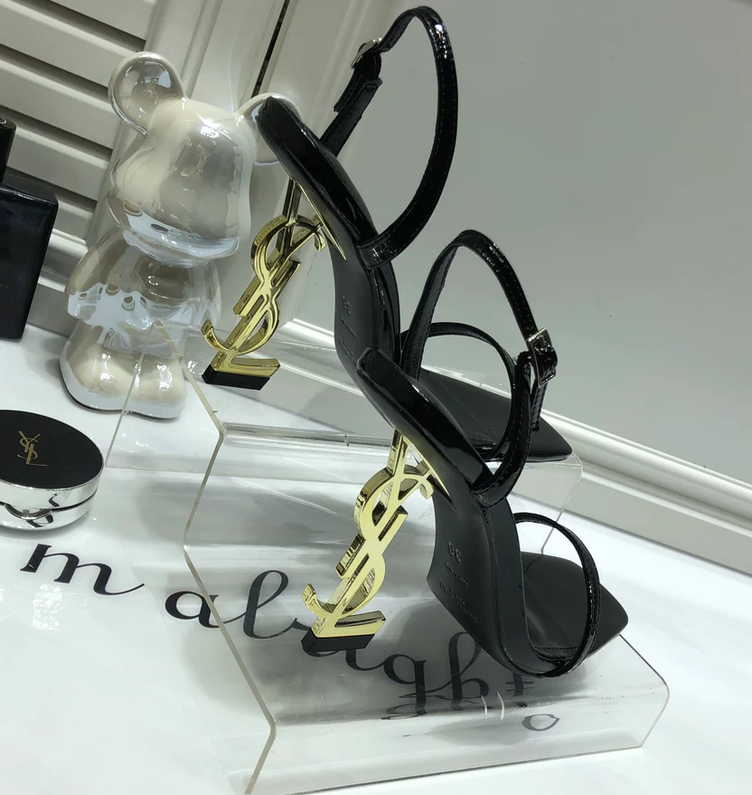 ICONIC HEELS GOLD