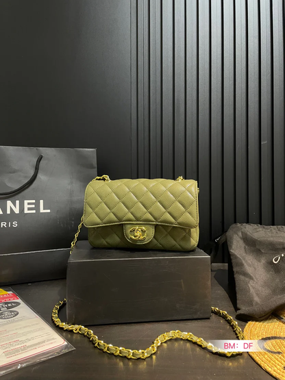 CLASSIC FLAP BAG – URBAN CHIC EDITION