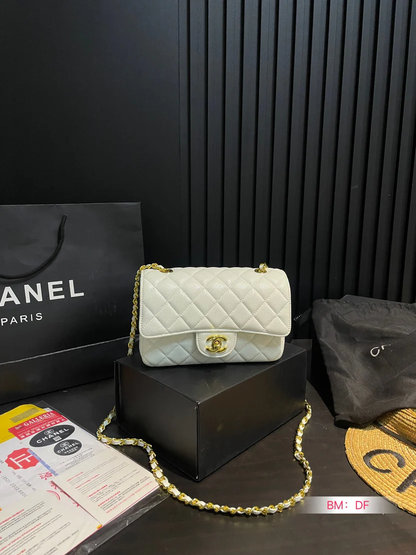 CLASSIC FLAP BAG – URBAN CHIC EDITION