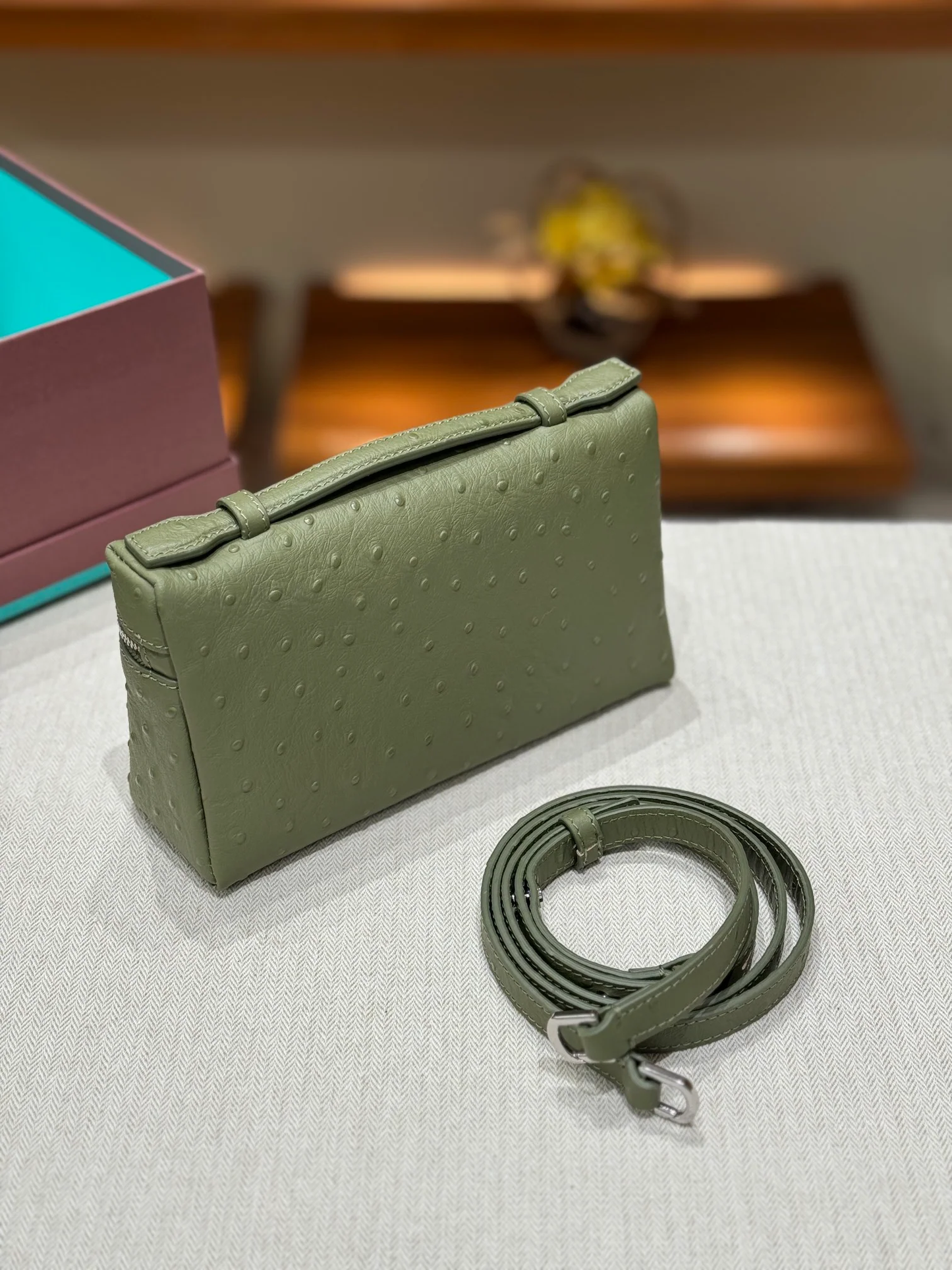 LORO OSTRICH CLUTCH 19