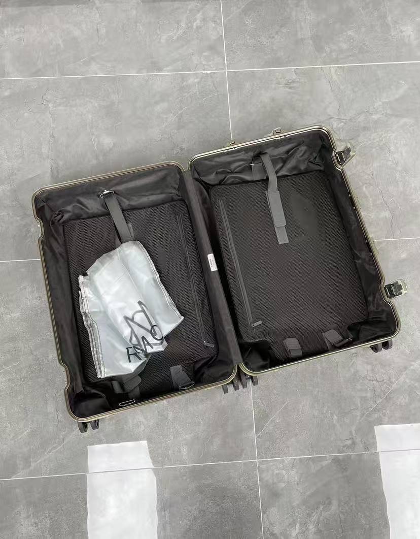 TITANIUM ELITE AEROSPACE-GRADE ALUMINUM TRUNK & LUGGAGE TRIO SET