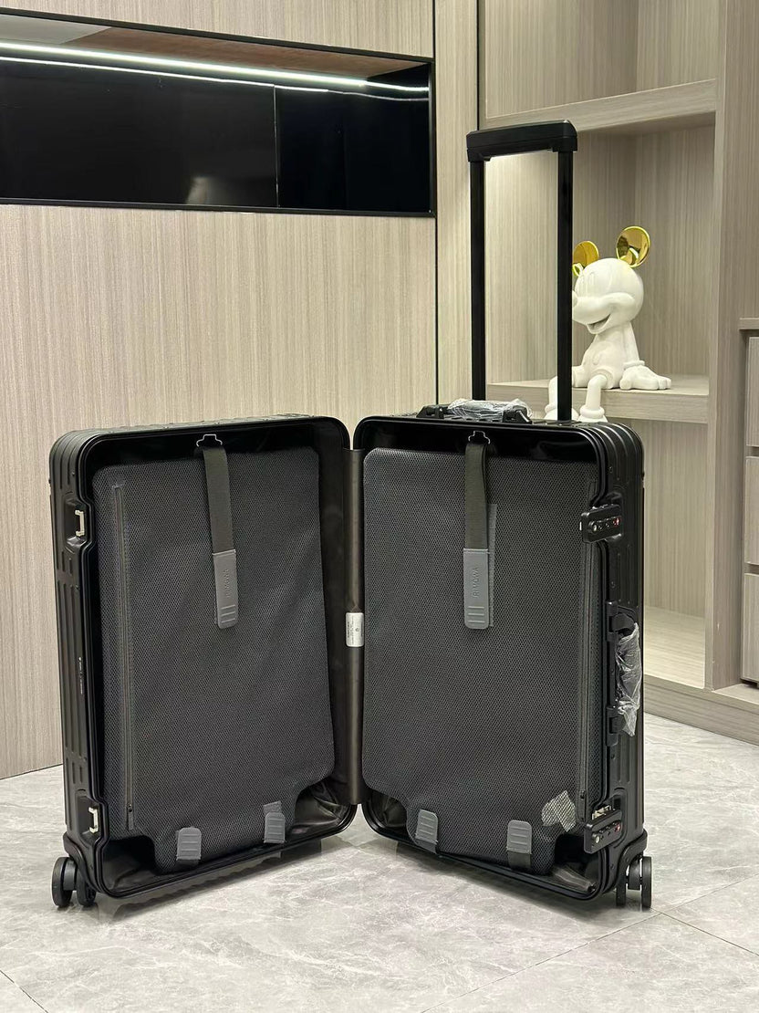 STEALTH ONYX AEROSPACE-GRADE ALUMINUM TRUNK & LUGGAGE TRIO SET
